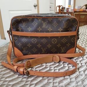 AUTHENTIC Trocadero 27 vintage (32 yrs.old)